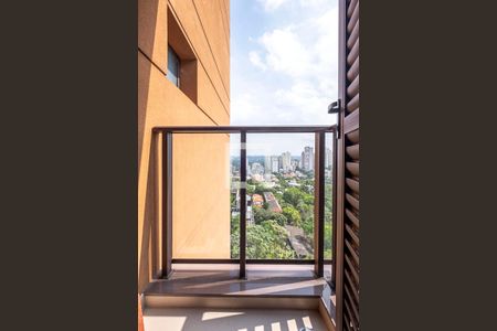 Suíte - Varanda de apartamento à venda com 2 quartos, 60m² em Vila Madalena, São Paulo