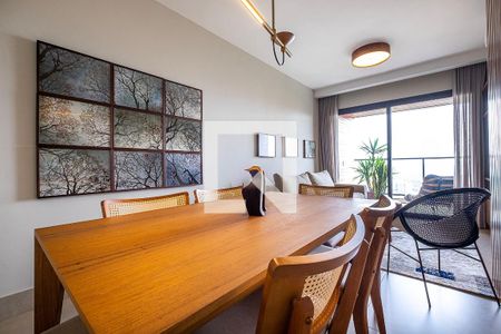 Sala de apartamento à venda com 2 quartos, 60m² em Vila Madalena, São Paulo