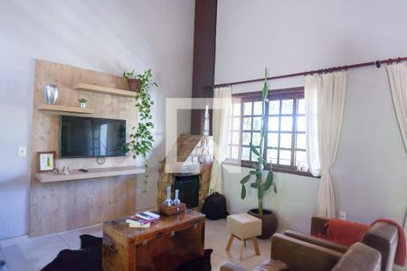 sala de casa de condomínio à venda com 3 quartos, 320m² em Vila do Ouro, Nova Lima
