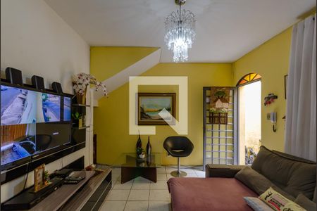 Sala de casa à venda com 2 quartos, 80m² em São Salvador, Belo Horizonte
