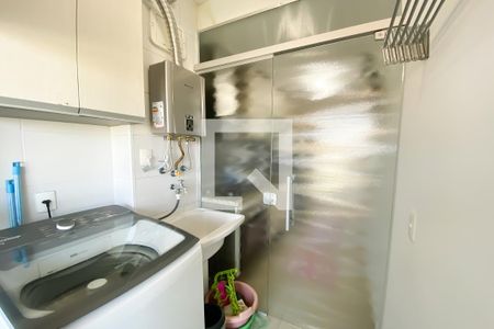 Varanda e Área de Serviço de apartamento à venda com 2 quartos, 60m² em Vila Osasco, Osasco