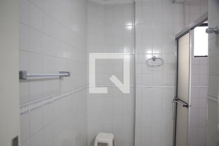 Banheiro de apartamento para alugar com 1 quarto, 52m² em Aviação, Praia Grande