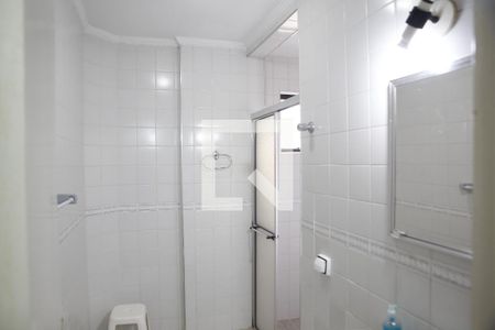 Banheiro de apartamento para alugar com 1 quarto, 52m² em Aviação, Praia Grande