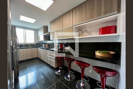 Cozinha de apartamento à venda com 4 quartos, 155m² em Buritis, Belo Horizonte