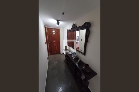 Hall de entrada de apartamento à venda com 3 quartos, 300m² em Centro, Niterói