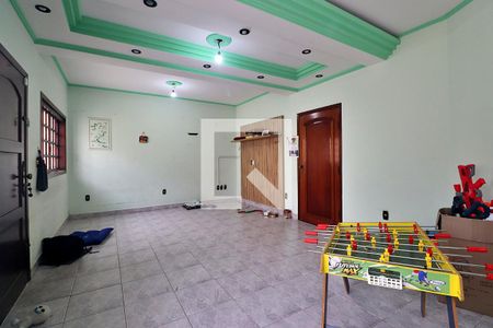Sala de casa para alugar com 4 quartos, 520m² em Santa Maria, Santo André