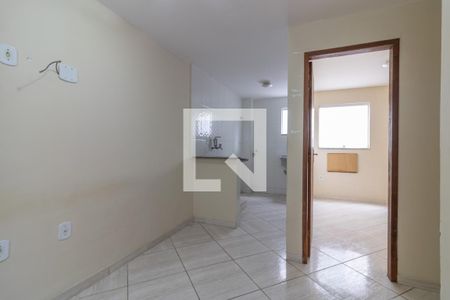 Sala de apartamento para alugar com 1 quarto, 35m² em Recreio dos Bandeirantes, Rio de Janeiro