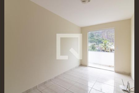 Sala de apartamento para alugar com 2 quartos, 45m² em Recreio dos Bandeirantes, Rio de Janeiro