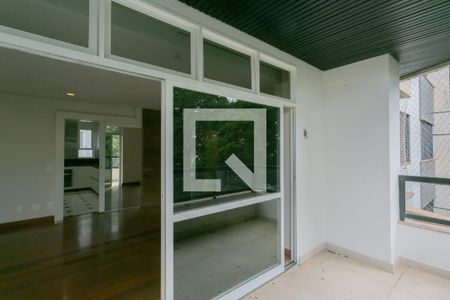 Varanda de apartamento à venda com 4 quartos, 200m² em Santo Antônio, Belo Horizonte