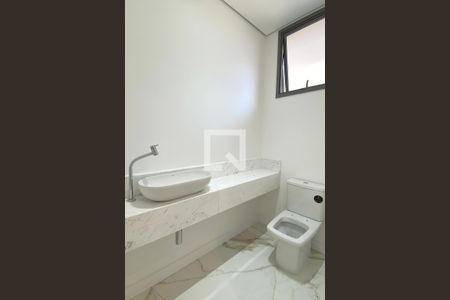 Lavabo de casa de condomínio para alugar com 3 quartos, 295m² em Tamboré, Santana de Parnaíba