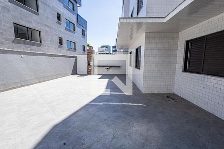 Apartamento à venda com 203m², 3 quartos e 3 vagas Apartamento à venda com 203m², 3 quartos e 3 vagasArea privativa em "U" e de serviço