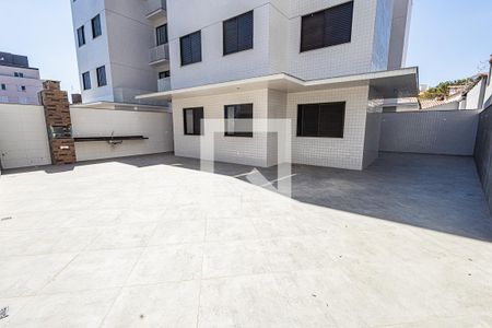 Apartamento à venda com 203m², 3 quartos e 3 vagas Apartamento à venda com 203m², 3 quartos e 3 vagasArea privativa em "U" e de serviço