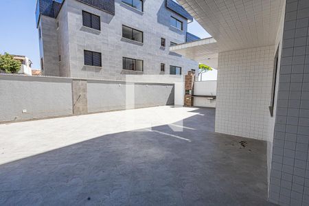 Apartamento à venda com 203m², 3 quartos e 3 vagas Apartamento à venda com 203m², 3 quartos e 3 vagasArea privativa em "U" e de serviço