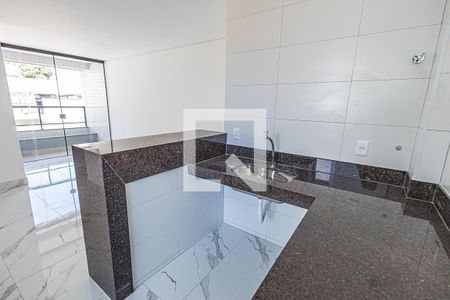 Sala / cozinha americana de apartamento à venda com 3 quartos, 69m² em Itapoã, Belo Horizonte