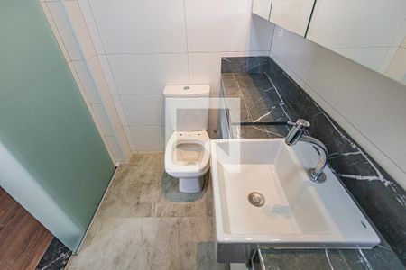 Apartamento à venda com 141m², 3 quartos e 3 vagas Apartamento à venda com 141m², 3 quartos e 3 vagasBanheiro Quarto 1 / suíte