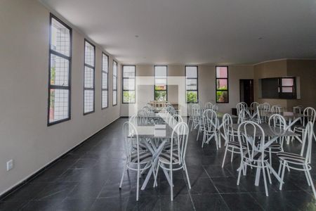 Apartamento à venda com 130m², 3 quartos e 2 vagas Apartamento à venda com 130m², 3 quartos e 2 vagasÁrea comum - Salão de festas