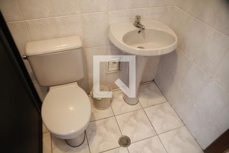 Banheiro de apartamento para alugar com 2 quartos, 85m² em Vila Tupi, Praia Grande