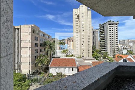 Sala de apartamento à venda com 4 quartos, 187m² em Serra, Belo Horizonte