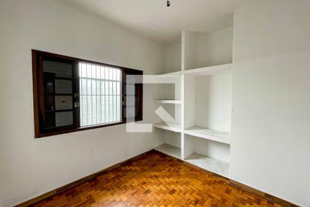 Quarto  de casa à venda com 4 quartos, 240m² em Vila Baruel, São Paulo