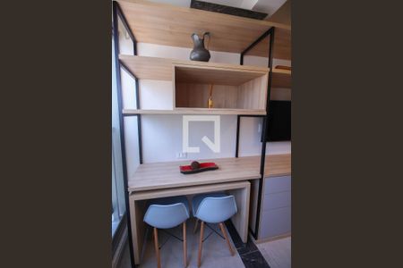 Quarto de kitnet/studio para alugar com 1 quarto, 24m² em Sumarezinho, São Paulo