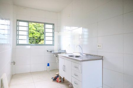 Sala  de apartamento para alugar com 2 quartos, 45m² em Parque São José, Belo Horizonte