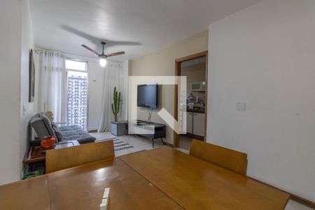 Sala de apartamento para alugar com 2 quartos, 60m² em Barra da Tijuca, Rio de Janeiro