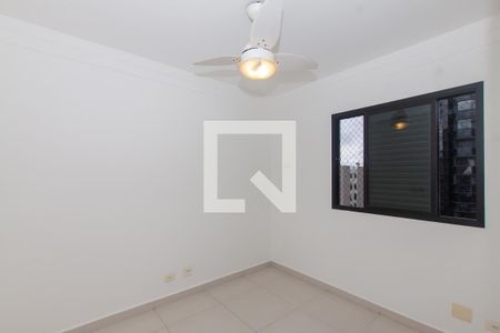 Quarto 2 de apartamento para alugar com 4 quartos, 178m² em Vila Maia, Guarujá