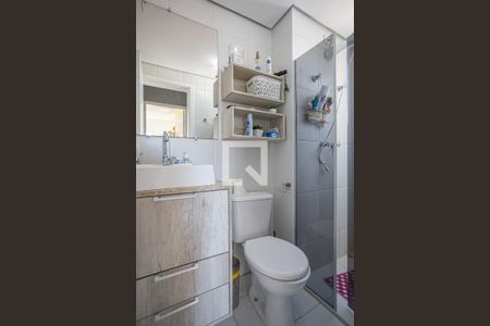 Banheiro de apartamento à venda com 2 quartos, 48m² em Km 18, Osasco