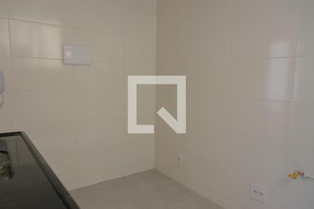 Cozinha e Área de Serviço de apartamento para alugar com 2 quartos, 45m² em São Goncalo, Contagem