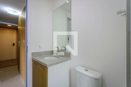 Banheiro de kitnet/studio para alugar com 1 quarto, 30m² em Farroupilha, Porto Alegre