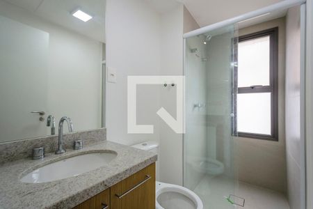 Banheiro de kitnet/studio para alugar com 1 quarto, 30m² em Farroupilha, Porto Alegre