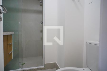 Banheiro de kitnet/studio à venda com 1 quarto, 30m² em Farroupilha, Porto Alegre