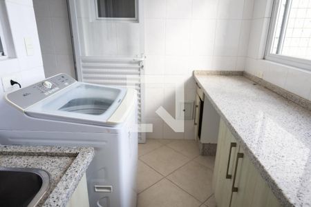 Apartamento para alugar com 304m², 3 quartos e 3 vagas Apartamento para alugar com 304m², 3 quartos e 3 vagasÁrea de Serviço