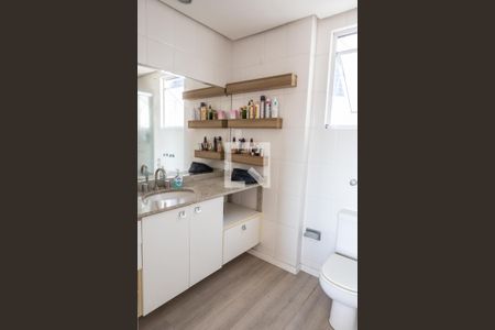 Apartamento para alugar com 304m², 3 quartos e 3 vagas Apartamento para alugar com 304m², 3 quartos e 3 vagasSuíte banheiro