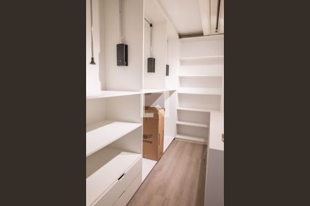 Apartamento para alugar com 304m², 3 quartos e 3 vagas Apartamento para alugar com 304m², 3 quartos e 3 vagasQuarto