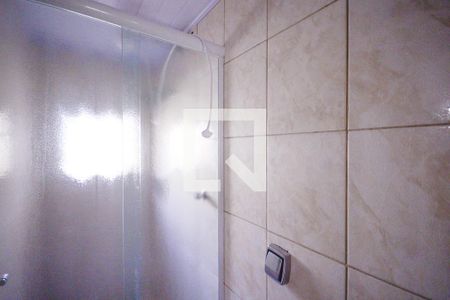Banheiro de casa de condomínio para alugar com 1 quarto, 35m² em Vila Brasilina, São Paulo