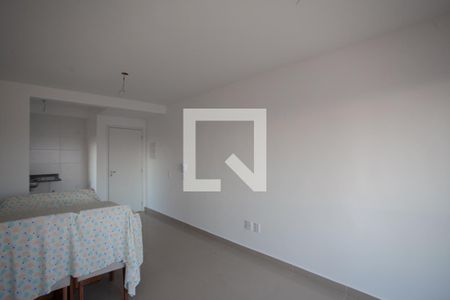 Sala de apartamento para alugar com 3 quartos, 70m² em Planalto, Belo Horizonte