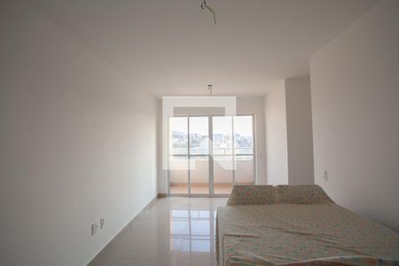 Sala de apartamento para alugar com 3 quartos, 70m² em Planalto, Belo Horizonte