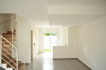 Sala de casa de condomínio para alugar com 3 quartos, 106m² em Granja Viana, Cotia