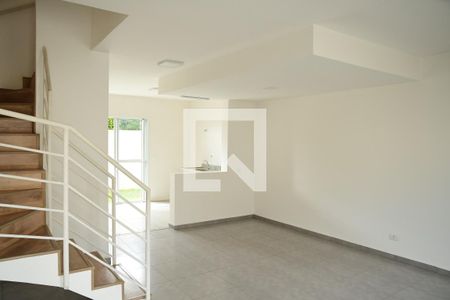 Sala de casa de condomínio para alugar com 3 quartos, 106m² em Granja Viana, Cotia