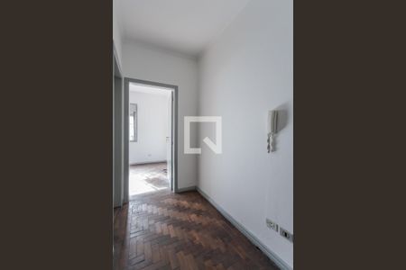 Hall de entrada de apartamento para alugar com 1 quarto, 40m² em Floresta, Porto Alegre