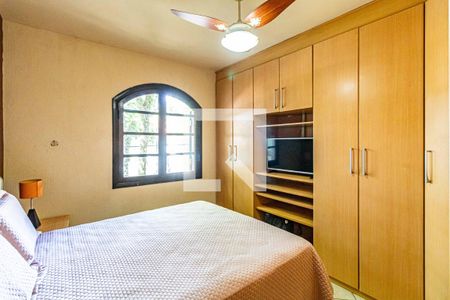 Quarto 01 de casa para alugar com 3 quartos, 150m² em Jardim Ester, São Paulo