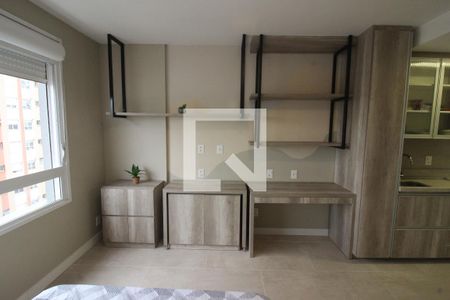 Sala/Quarto de apartamento à venda com 1 quarto, 28m² em Partenon, Porto Alegre