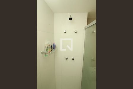 Banheiro de apartamento à venda com 1 quarto, 28m² em Partenon, Porto Alegre