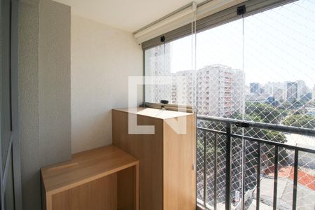 Varanda de kitnet/studio para alugar com 1 quarto, 31m² em Moema, São Paulo