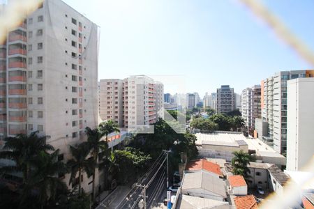 Vista de kitnet/studio para alugar com 1 quarto, 31m² em Moema, São Paulo