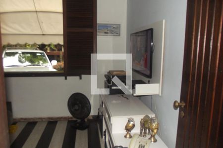 Sala de TV de casa à venda com 5 quartos, 1200m² em Freguesia de Jacarepaguá, Rio de Janeiro