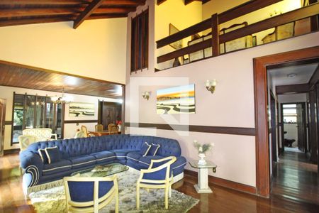Sala de estar de casa à venda com 5 quartos, 1200m² em Freguesia de Jacarepaguá, Rio de Janeiro