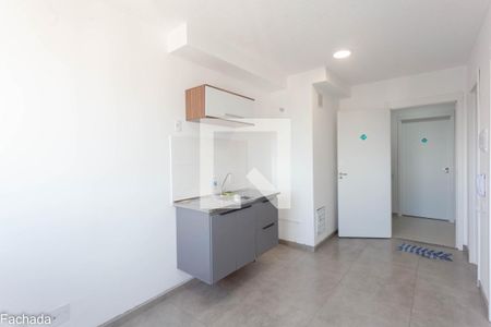 Sala/cozinha
 de apartamento para alugar com 1 quarto, 26m² em Jardim Santa Emilia, São Paulo