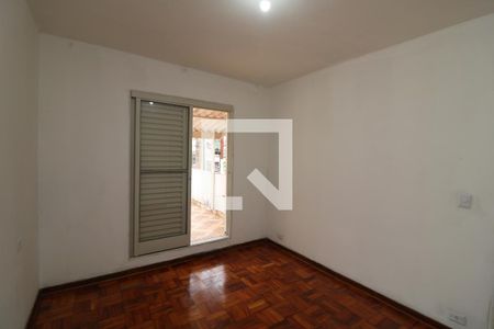 Quarto 2 de casa para alugar com 3 quartos, 130m² em Vila Olinda, São Paulo